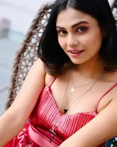 Call Girls Service in Yelandur